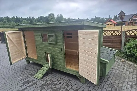 Kurnik dla kur że schowkiem, Małopolskie, Jordanów