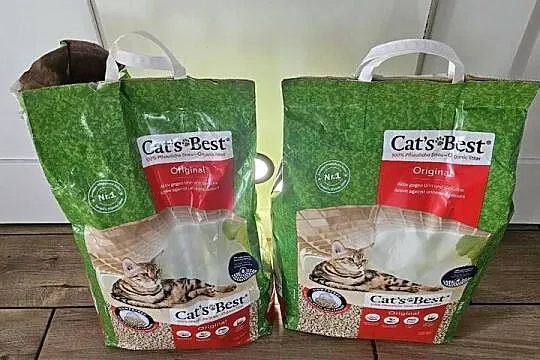 Żwirek Cat's Best Original zbrylający się 20l + gratis