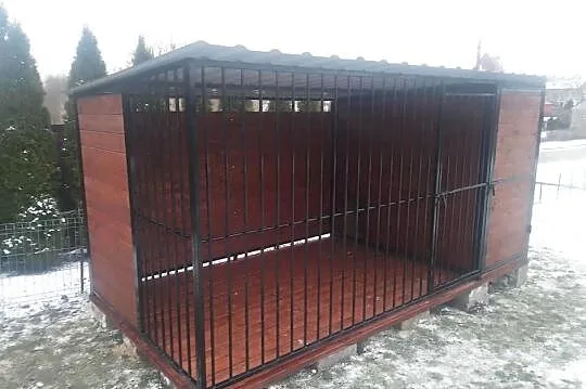 Kojec dla psa 4x2m z ocieplanym pomieszczeniem jako Buda, ciężki, stalowy, Mazowieckie, Piaseczno