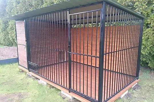 Kojec dla psa 4x2m z ocieplanym pomieszczeniem jako Buda, ciężki, stalowy, Mazowieckie, Piaseczno