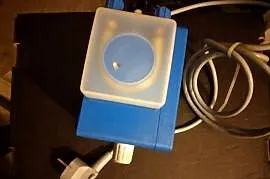AKWARYSTYKA POMPA DOZUJACA IKS AQUASTAR VARIO BLUE 2